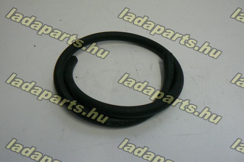 üzemanyagcső 750 mm.