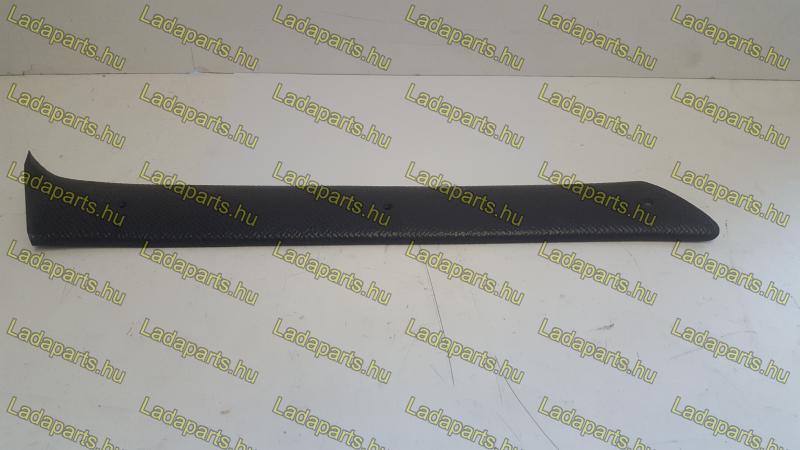 szélvédőoszlop burkolat jobb