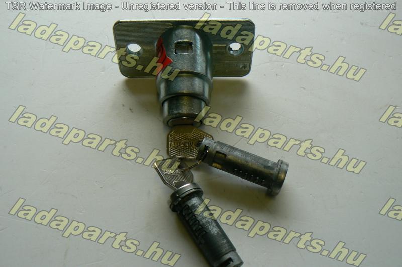 Niva   Csomagtérzár gyári