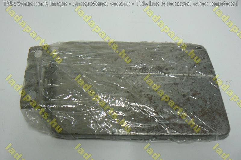 üzemanyagtank beöntő ajtó