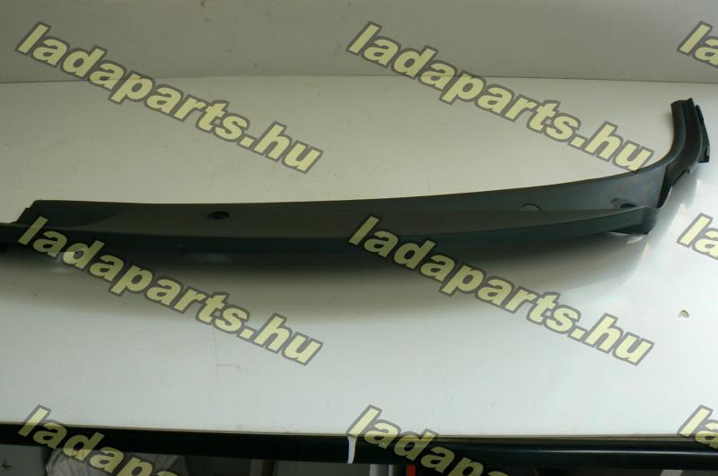 szélvédő előtti borítás bal