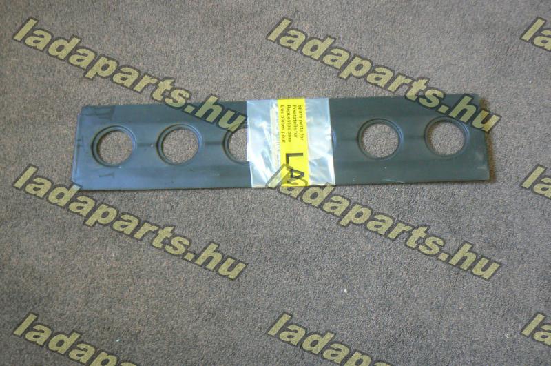 Niva   Küszöb középső gyári /perforált lemez/